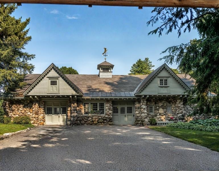 Estate Carriage House Renovation